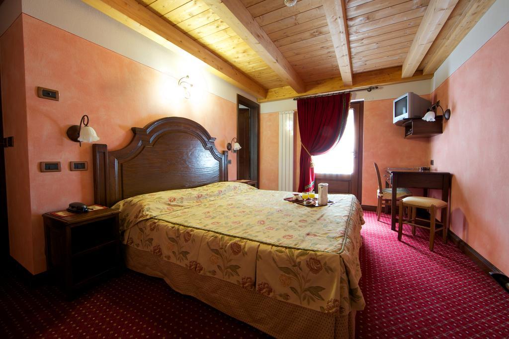 Hotel L' Aiglon Champoluc Chambre photo