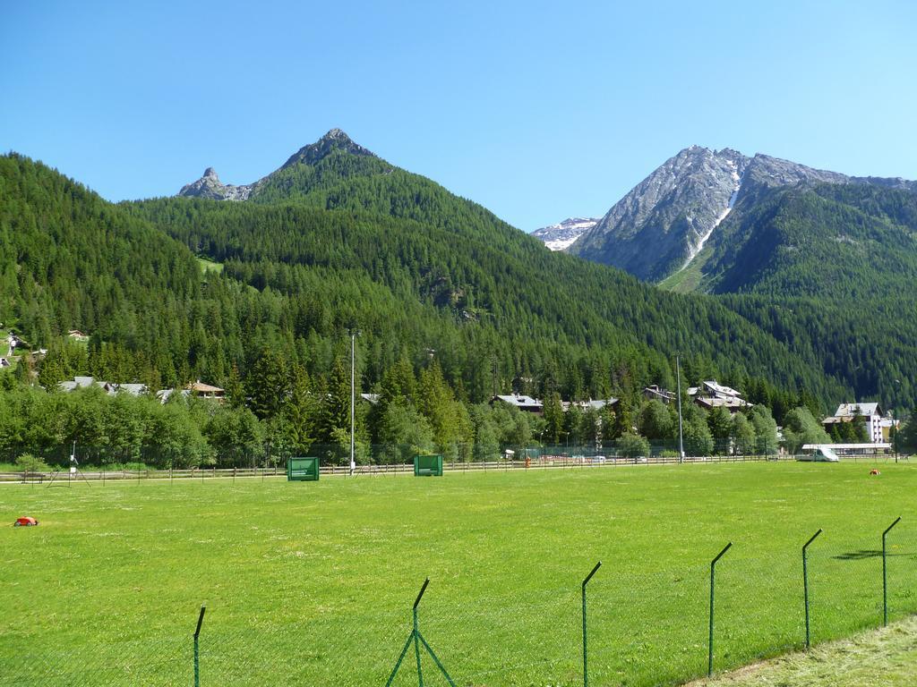 Hotel L' Aiglon Champoluc Extérieur photo