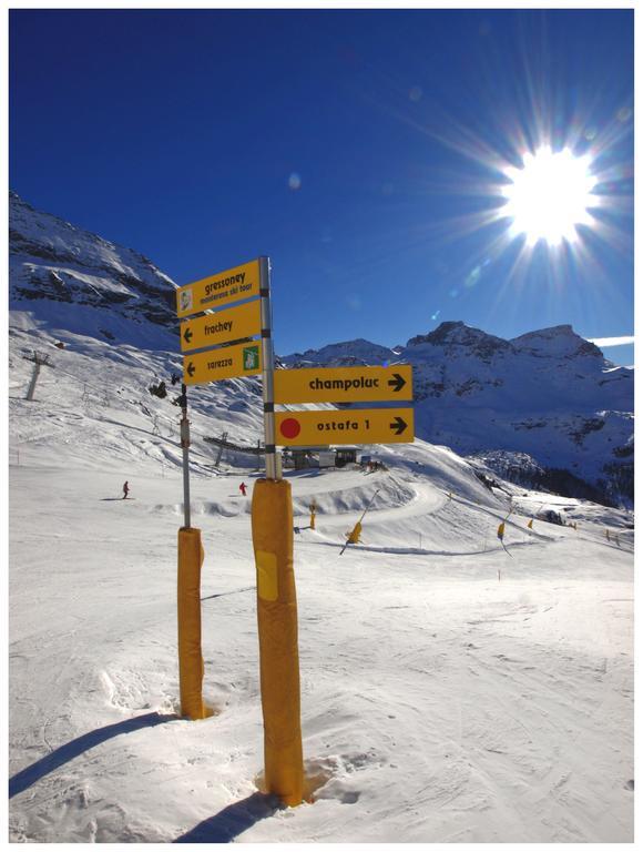 Hotel L' Aiglon Champoluc Extérieur photo