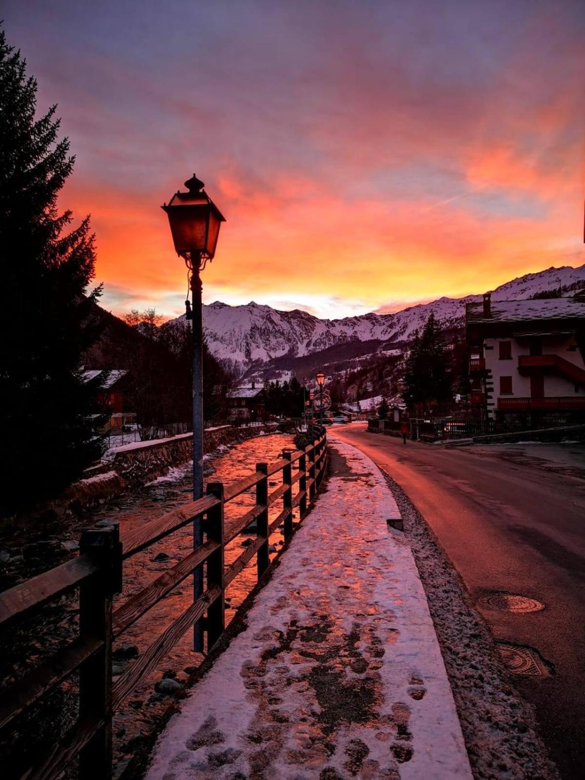 Hotel L' Aiglon Champoluc Extérieur photo