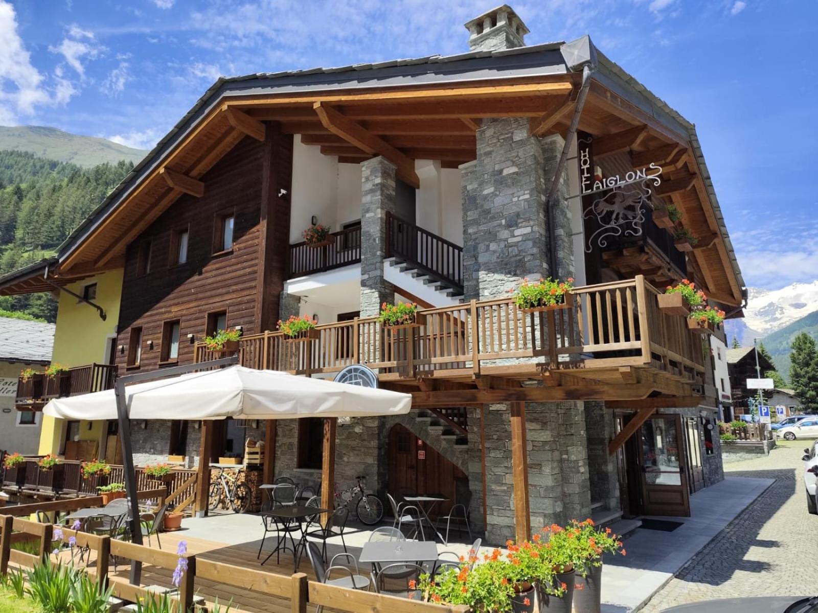 Hotel L' Aiglon Champoluc Extérieur photo