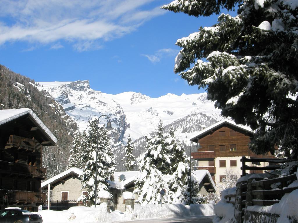 Hotel L' Aiglon Champoluc Extérieur photo